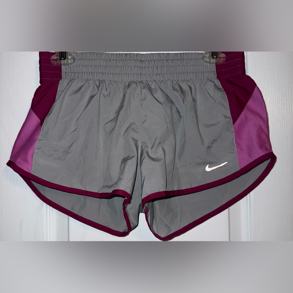 Nike Gray & Pink Athletic Running Shorts Size S
